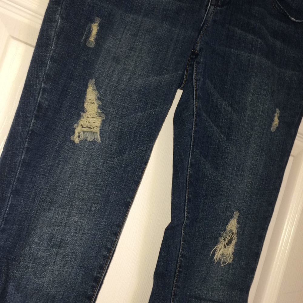 Distressed Jeans - Picture 2 of 3